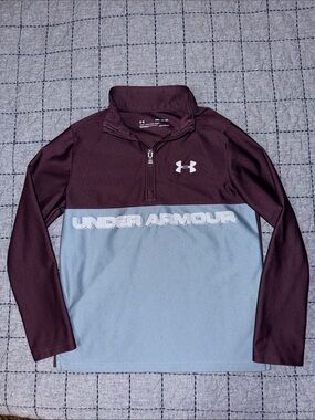 Under Armour youth small 1/4-Zip Pullover maroon and gray